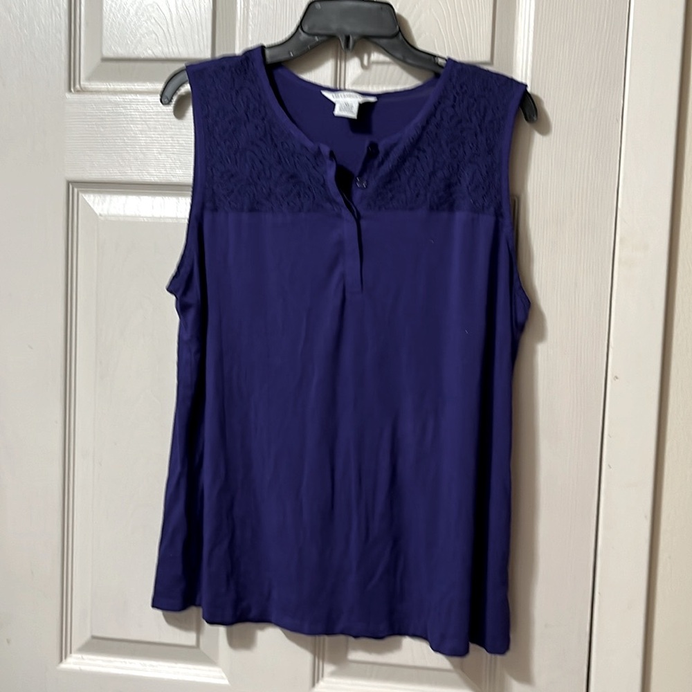 Sleeveless Liz Claiborne blouse